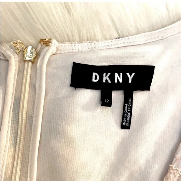 DKNY Floral Print Lace V Neck Cocktail Dress Purple Blush Green & Cream Sz 12 - Picture 4 of 5